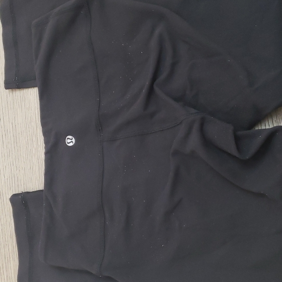 Lululemon Cropped Leggings - Picture 4 of 4